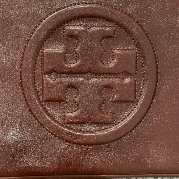 Tory Burch Reva Bombe Clutch Chocolate Brown - Picture 9 of 10
